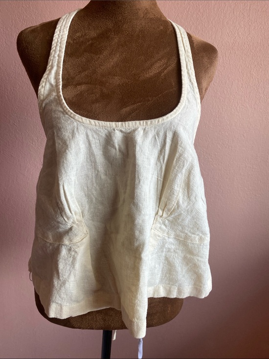 Free People Tops - FREE PEOPLE Cream Scoop-Neck Linen Camisole